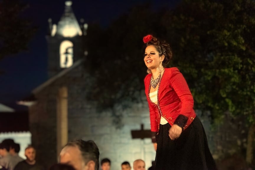Performance à noite